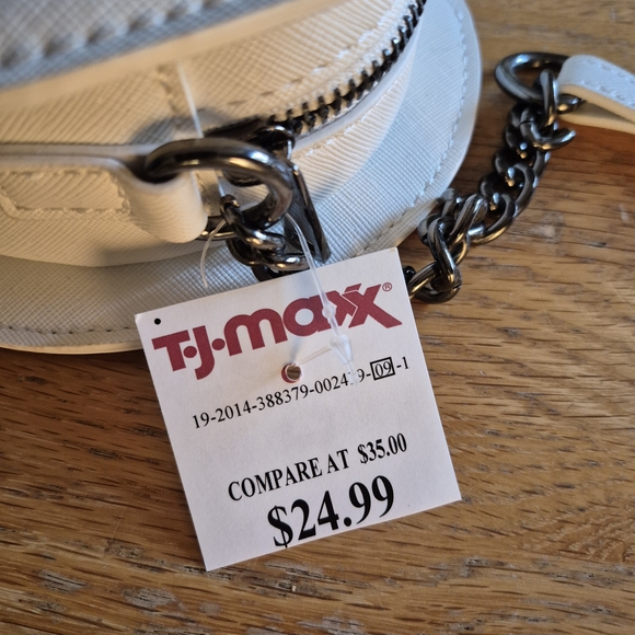 White Pumpkin Face Crossbody Bag - Picture 3 of 6